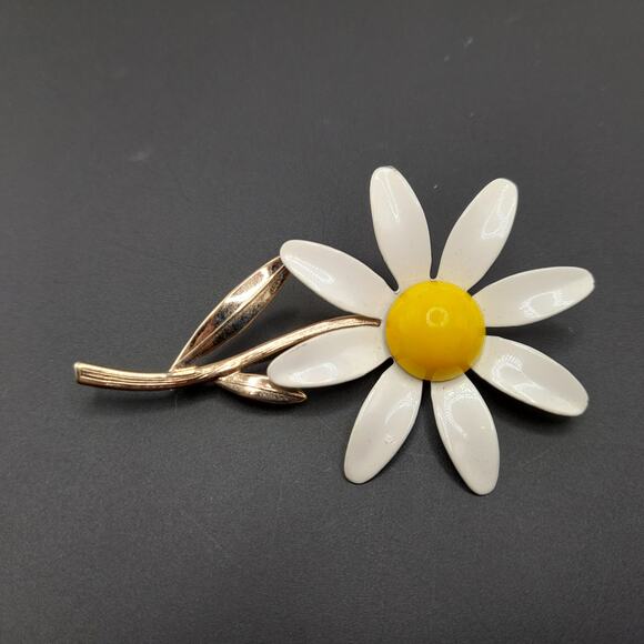 Vintage 1970s Sarah Coventry Daisy Flower Brooch - 3 Inches - Picture 1 of 6